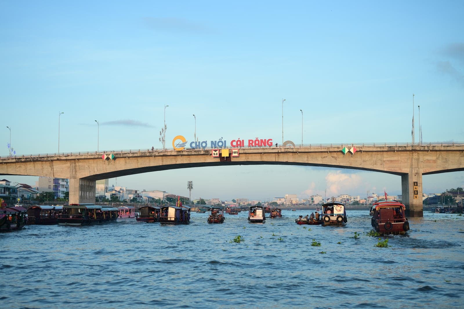 Chợ Nổi Cái Răng